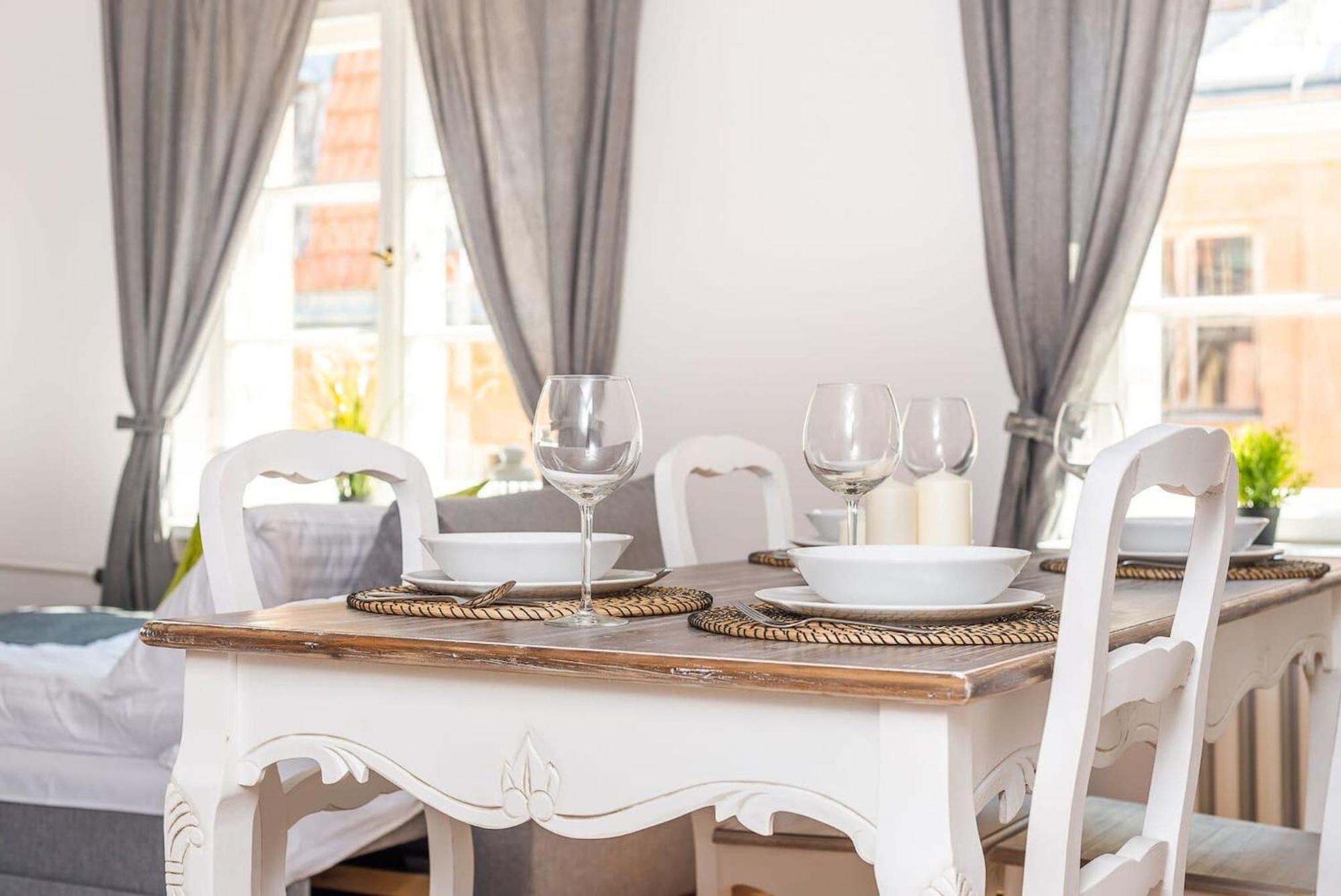 Senatorska 7 By Noclegi Renters Warsaw Luaran gambar